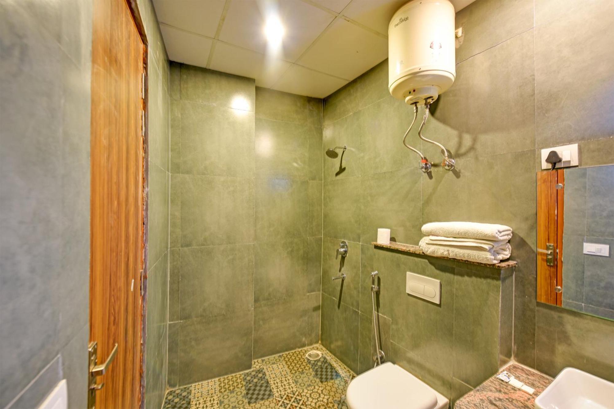 Glory Inn Near Delhi International Airport New Delhi Exterior photo