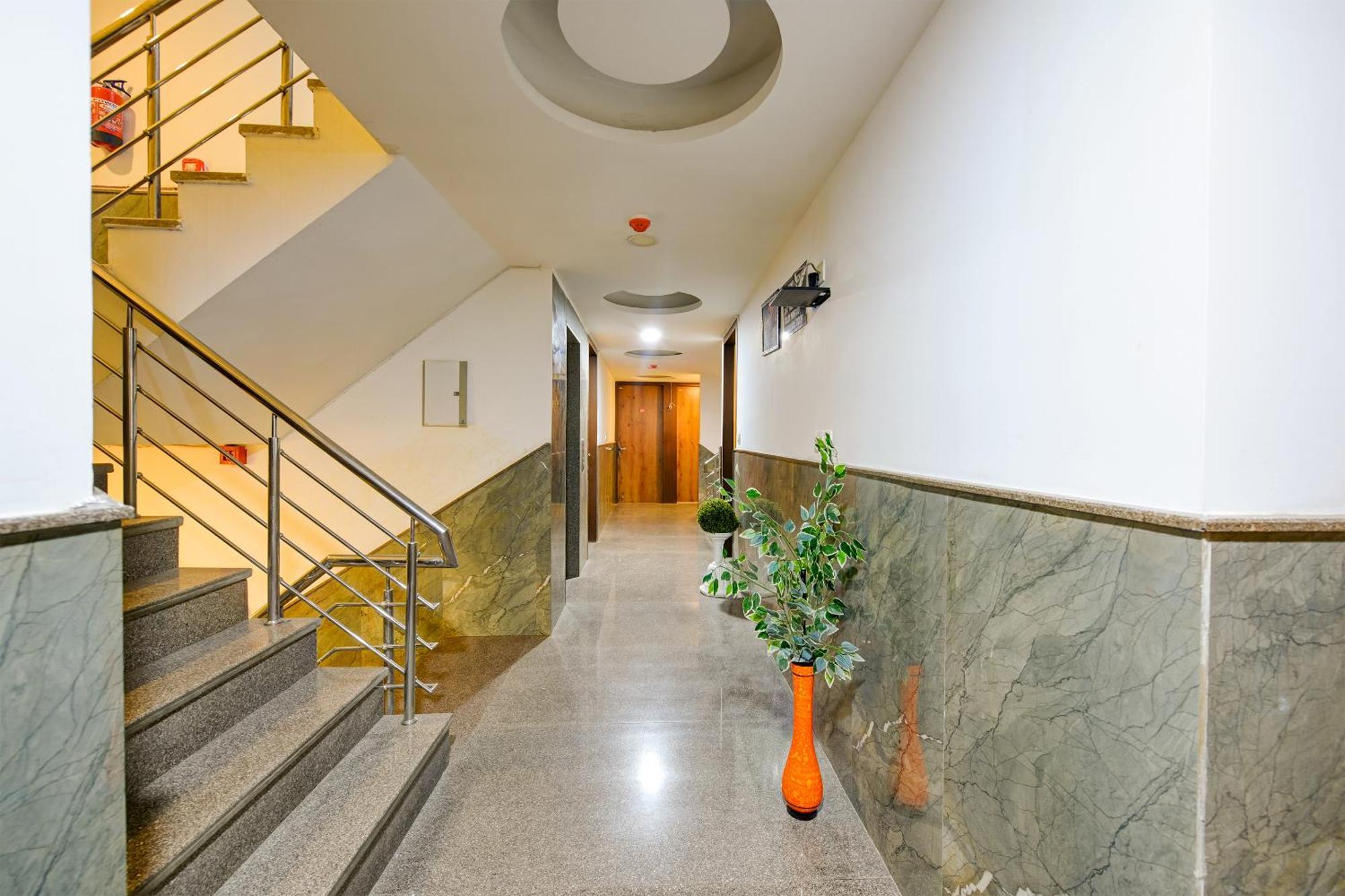 Glory Inn Near Delhi International Airport New Delhi Exterior photo